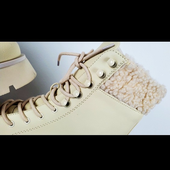 Circus by Sam Edelman Women's Larsa Ivory Cream Combat Boot Saks Fifth Ave NWT - Picture 15 of 16